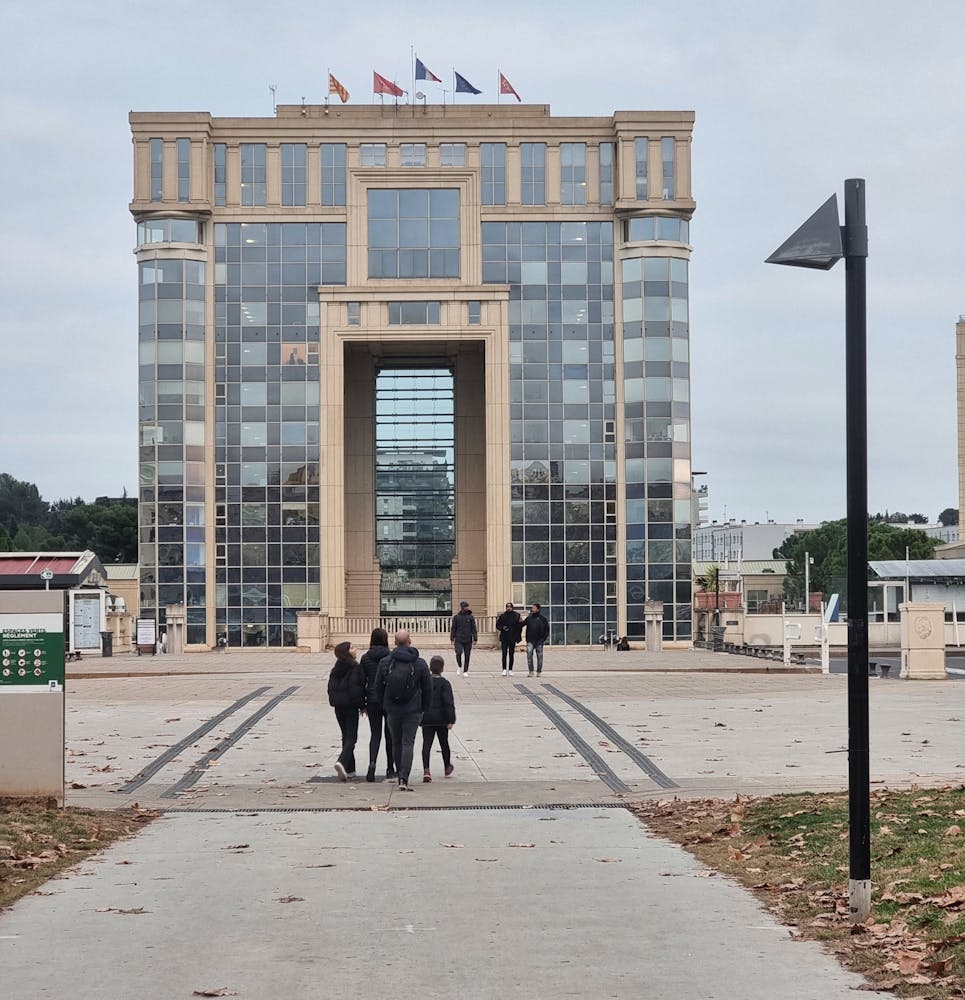 Cosa vedere a Montpellier in due giorni: quartiere Antigone Cosa vedere a Montpellier in due giorni: quartiere Antigone