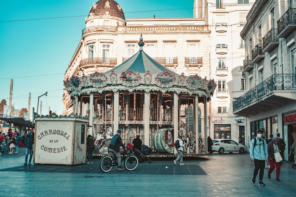 Montpellier è una città bella, accogliente e dinamica Montpellier è una città bella, accogliente e dinamica